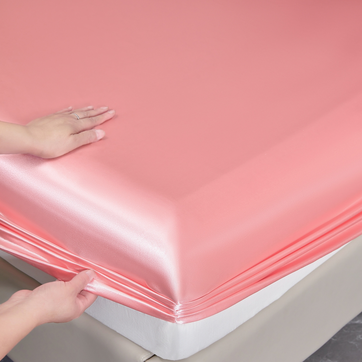 91家纺网 家纺一手货源 找家纺 梦舒羽 2025新款可水洗冰丝床垫保护套床笠三件套 玉色