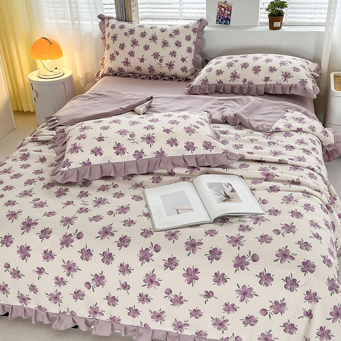 91家纺网 家纺一手货源 找家纺 梦莱斯 2024新款时尚舒适泡泡棉夏被四件套 小苍兰