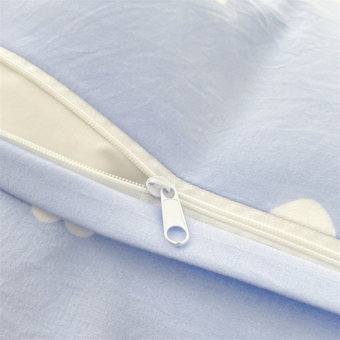 91家纺网 家纺一手货源 找家纺 盛秋家纺 2026新款水洗棉印花四件套-卡通系列 爱丽丝+蓝爱心