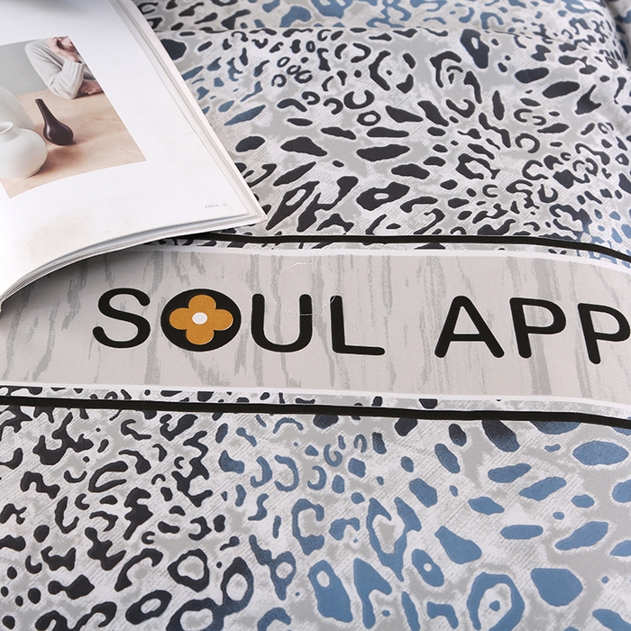 91家纺网 家纺一手货源 找家纺 梦莱斯 2024新款拼角宽边水洗天丝夏被四件套 豹纹兰