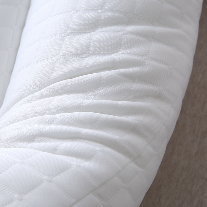 91家纺网 家纺一手货源 找家纺 赛格时代家居2024新款水立方针织护颈枕 针织水立方护颈枕