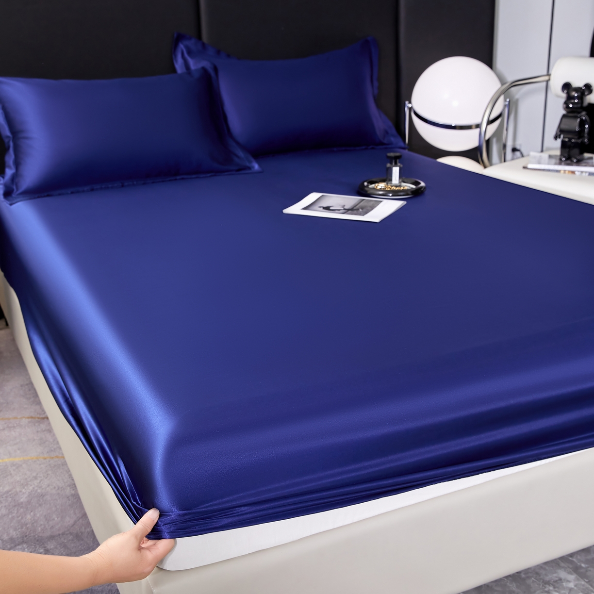 91家纺网 家纺一手货源 找家纺 梦舒羽 2025新款可水洗冰丝床垫保护套床笠三件套 深海蓝