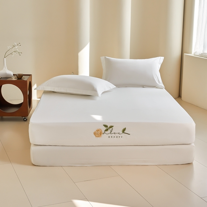 91家纺网 家纺一手货源 找家纺 秀色家纺 2025新款A类50支贡缎长绒棉刺绣床笠 唤醒系列-劳拉 劳拉-皓月白