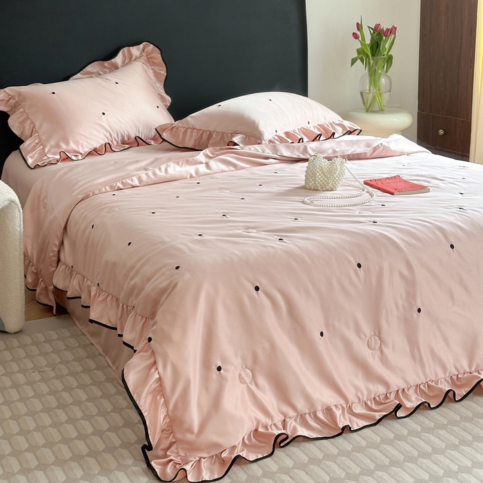 91家纺网 家纺一手货源 找家纺 优悦生活馆 2024新款冰丝甜美风荷叶边款夏被四件套初夏系列  初夏-粉