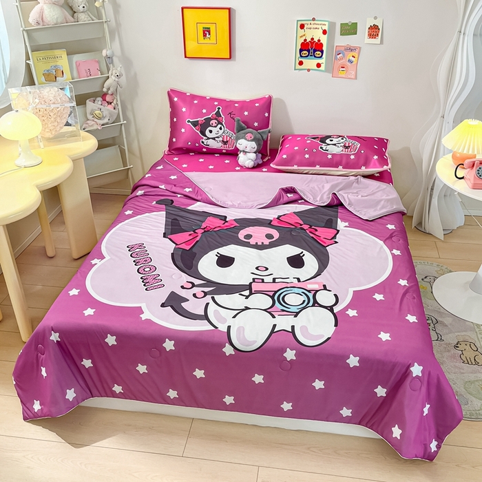 91家纺网 家纺一手货源 找家纺 博雅 2024新款三丽鸥凉感丝凉席夏被套件 大版-快乐库洛米