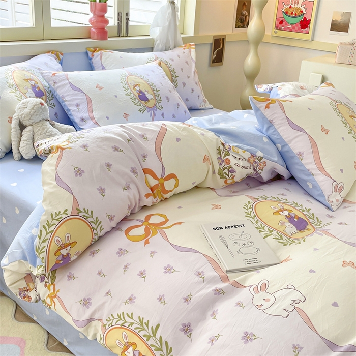 91家纺网 家纺一手货源 找家纺 盛秋家纺 2026新款水洗棉印花四件套-卡通系列 爱丽丝+蓝爱心