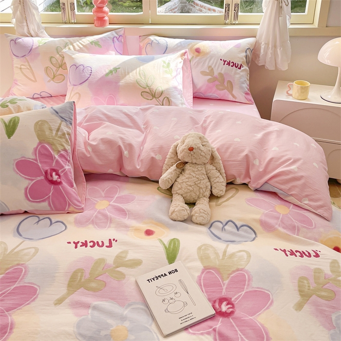 91家纺网 家纺一手货源 找家纺 盛秋家纺 2026新款水洗棉印花四件套-卡通系列 雅朵+粉爱心