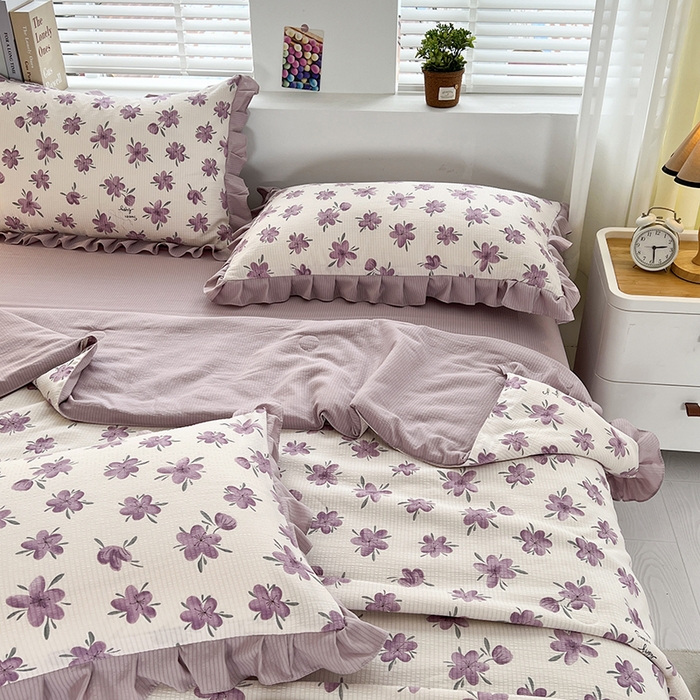 91家纺网 家纺一手货源 找家纺 梦莱斯 2024新款时尚舒适泡泡棉夏被四件套 小苍兰