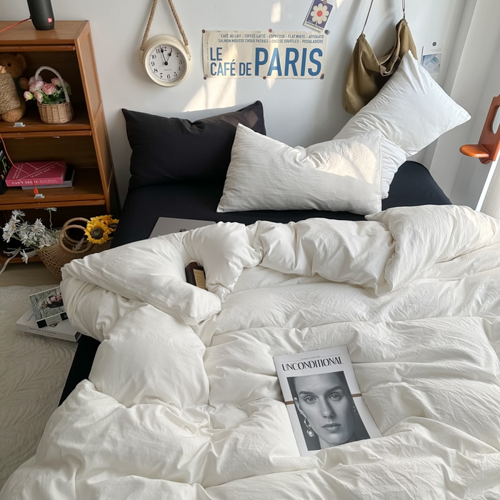 91家纺网 家纺一手货源 找家纺 易辰美 2024新款混搭超柔水洗棉四件套 奶白+酷黑