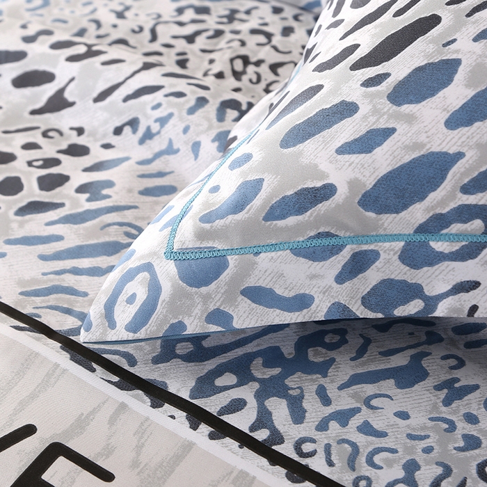 91家纺网 家纺一手货源 找家纺 梦莱斯 2024新款拼角宽边水洗天丝夏被四件套 豹纹兰