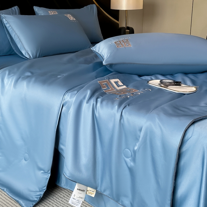 91家纺网 家纺一手货源 找家纺 露梦家纺 2025新款水洗真丝刺绣夏被-梵希 梵希-冰川蓝