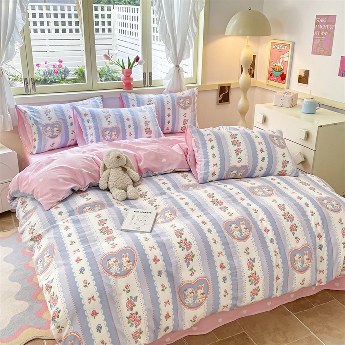 91家纺网 家纺一手货源 找家纺 盛秋家纺 2026新款水洗棉印花四件套-卡通系列 布兰达+粉爱心