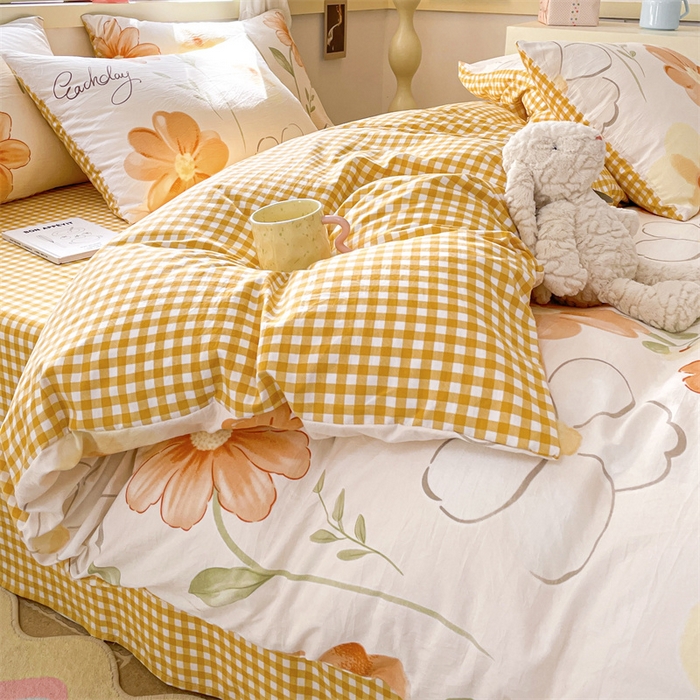 91家纺网 家纺一手货源 找家纺 盛秋家纺 2026新款水洗棉印花四件套-卡通系列 秋日花语+黄小格