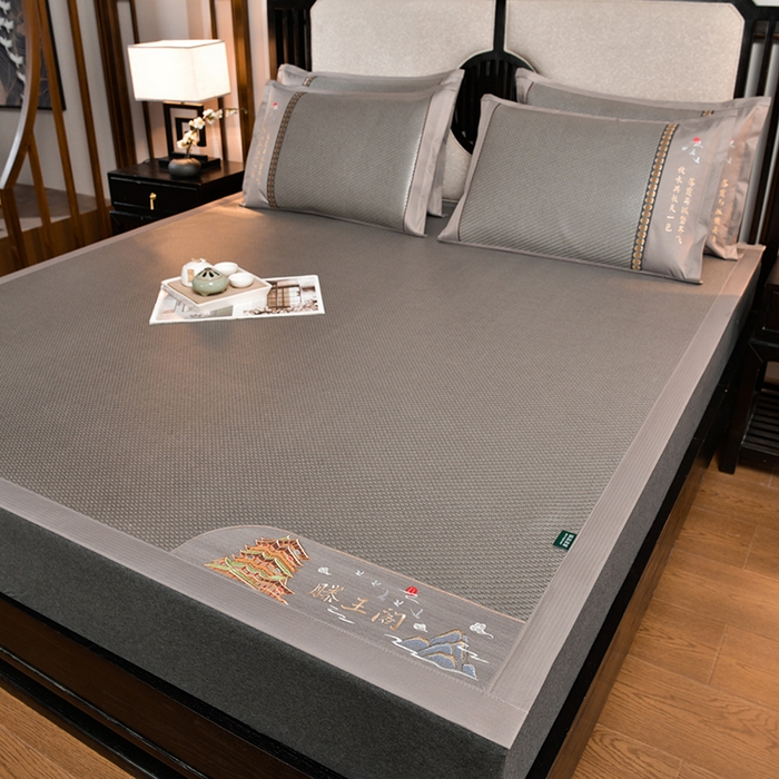 91家纺网 家纺一手货源 找家纺 简一 2024新款滕王阁重工刺绣加厚编织冰滕双面凉席 滕王阁银灰床单