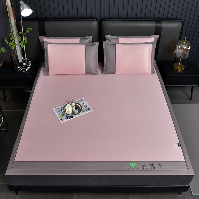 91家纺网 家纺一手货源 找家纺 简一 2024新款A类抗菌冰丝席--床单款 小千鸟格-经典抗菌席-粉