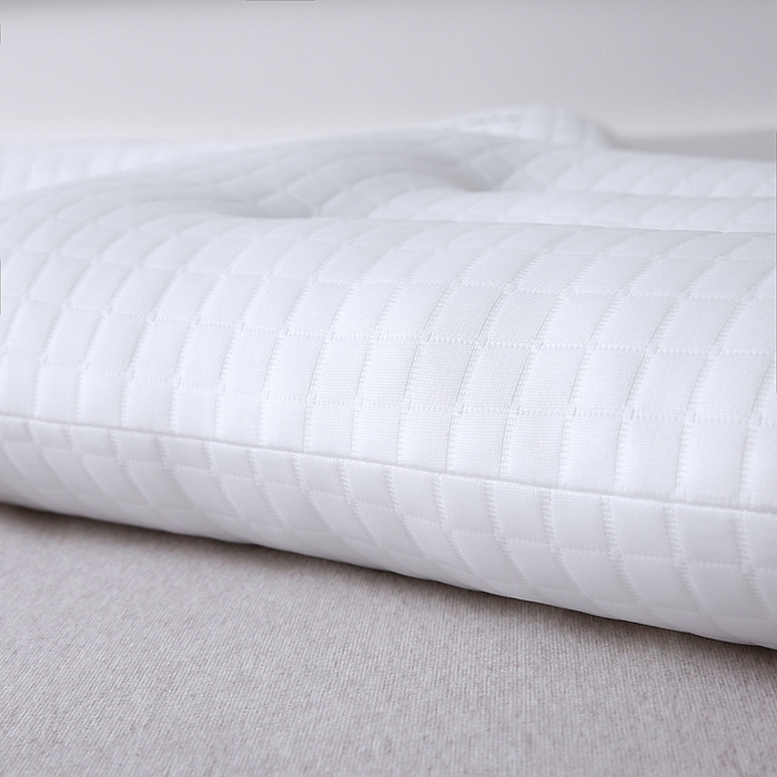 91家纺网 家纺一手货源 找家纺 赛格时代家居2024新款水立方针织护颈枕 针织水立方护颈枕