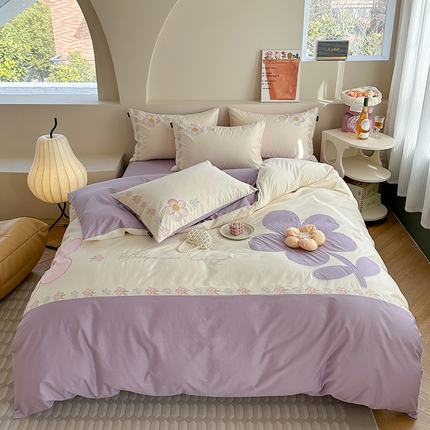 91家纺网 家纺一手货源 找家纺 （总）云雀 2025新款小清新公主风全棉刺绣四件套-花朵系列