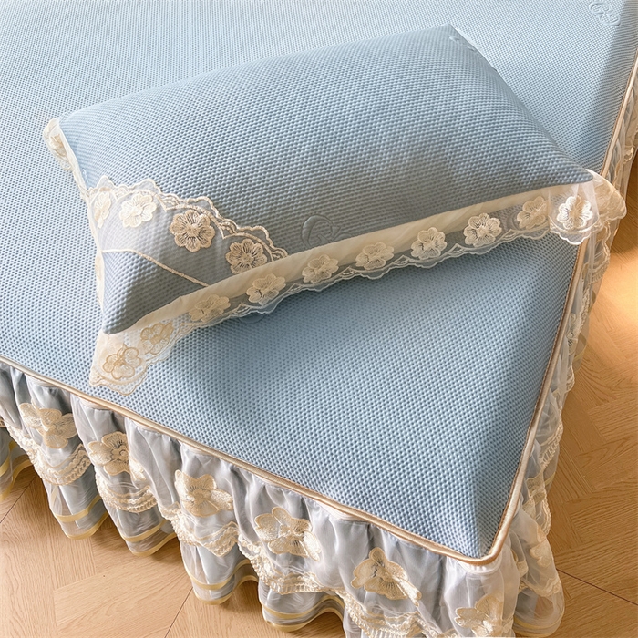 91家纺网 家纺一手货源 找家纺 虹星家纺 2024新款A类冰感凉豆豆可拆卸床裙席三件套 宝石蓝