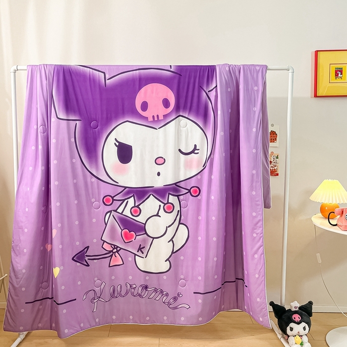 91家纺网 家纺一手货源 找家纺 博雅 2024新款三丽鸥凉感丝凉席夏被套件 大版-信封库洛米