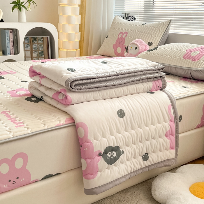 91家纺网 家纺一手货源 找家纺 福来临家纺 2025新款印花夏被 小兔乖乖