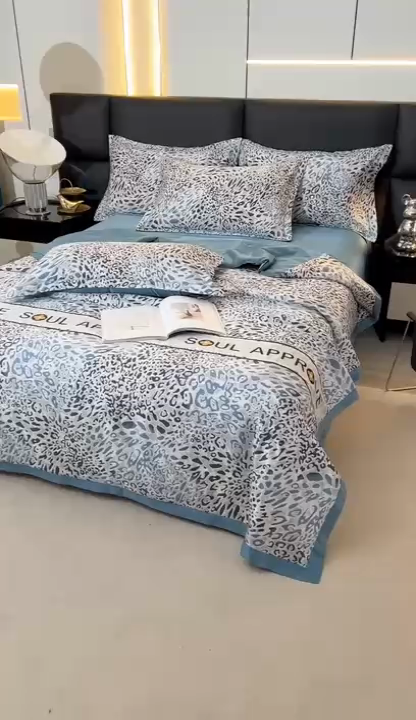 91家纺网 家纺一手货源 找家纺 梦莱斯 2024新款拼角宽边水洗天丝夏被四件套 豹纹兰