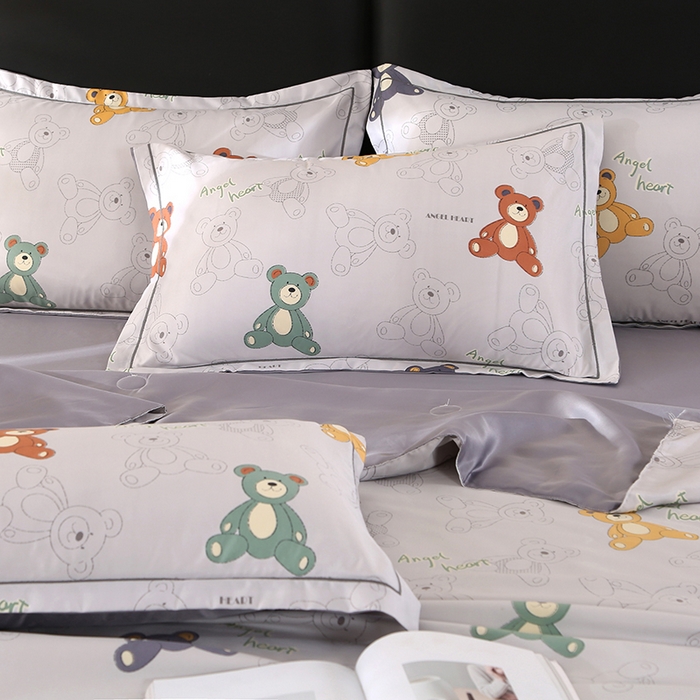 91家纺网 家纺一手货源 找家纺 梦莱斯 2024新款拼角宽边水洗天丝夏被四件套 宝贝熊