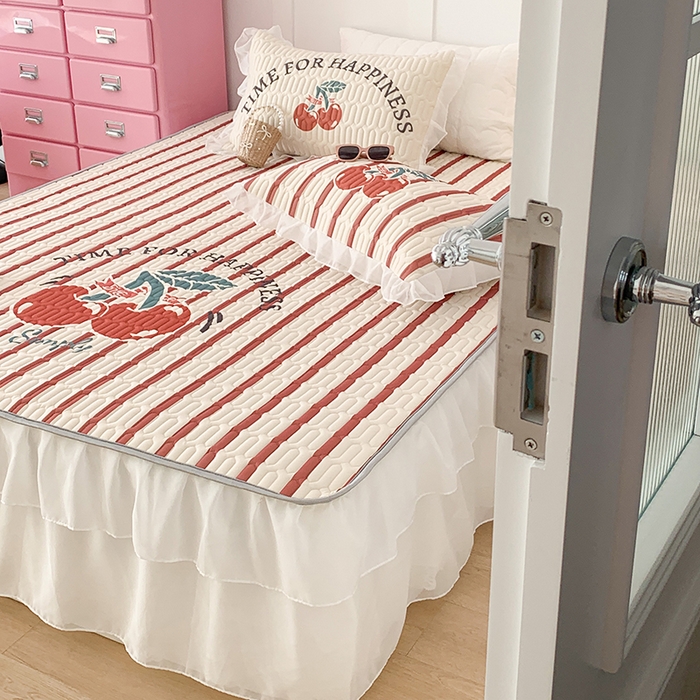 91家纺网 家纺一手货源 找家纺 昔可家纺 2024新款床裙款乳胶席 竖条樱桃