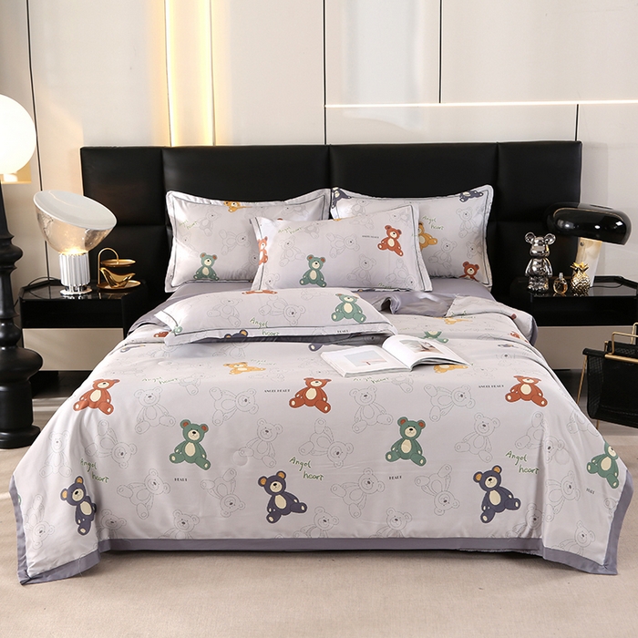 91家纺网 家纺一手货源 找家纺 梦莱斯 2024新款拼角宽边水洗天丝夏被四件套 宝贝熊