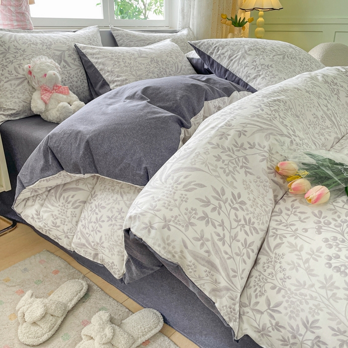 91家纺网 家纺一手货源 找家纺 芊寻家居 2024新款全棉13372花卉系列四件套 淡雅