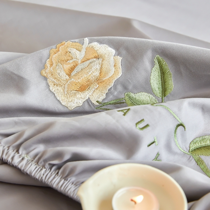 91家纺网 家纺一手货源 找家纺 秀色家纺 2025新款A类50支贡缎长绒棉刺绣床笠 唤醒系列-劳拉 劳拉-典雅灰