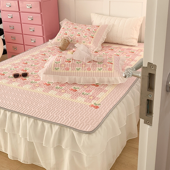 91家纺网 家纺一手货源 找家纺 昔可家纺 2024新款床裙款乳胶席 樱桃郁金香