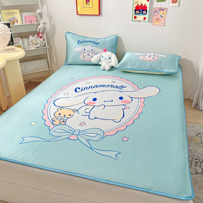 91家纺网 家纺一手货源 找家纺 博雅 2024新款三丽鸥凉感丝凉席夏被套件 大版-软萌玉桂狗