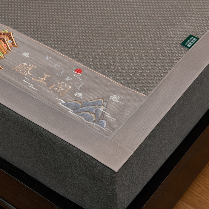 91家纺网 家纺一手货源 找家纺 简一 2024新款滕王阁重工刺绣加厚编织冰滕双面凉席 滕王阁银灰床单