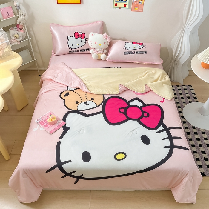 91家纺网 家纺一手货源 找家纺 博雅 2024新款三丽鸥凉感丝凉席夏被套件 大版-爱心小熊KT