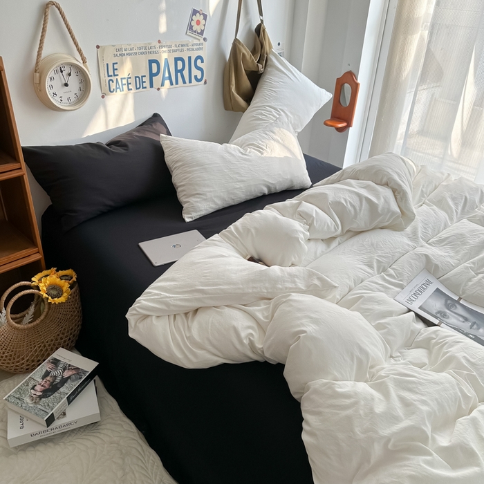 91家纺网 家纺一手货源 找家纺 易辰美 2024新款混搭超柔水洗棉四件套 奶白+酷黑
