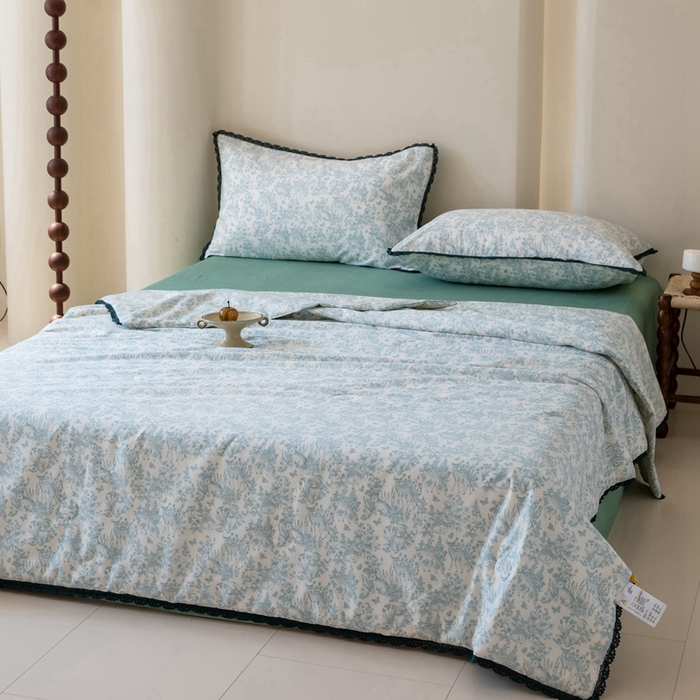 91家纺网 家纺一手货源 找家纺 梦依依 2025新款全棉大豆纤维被-风格二 森物语-兰