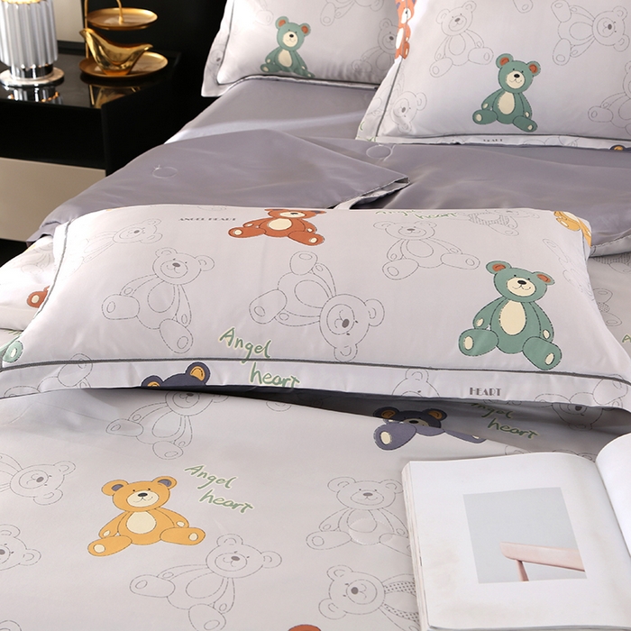 91家纺网 家纺一手货源 找家纺 梦莱斯 2024新款拼角宽边水洗天丝夏被四件套 宝贝熊