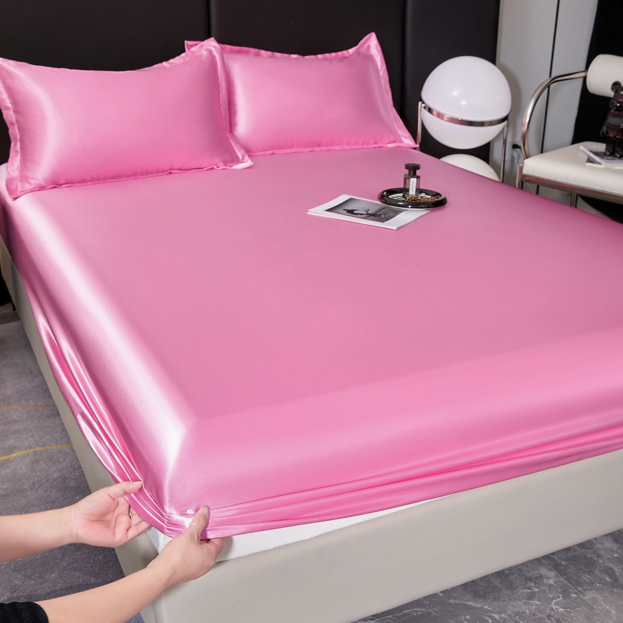 91家纺网 家纺一手货源 找家纺 梦舒羽 2025新款可水洗冰丝床垫保护套床笠三件套 粉色