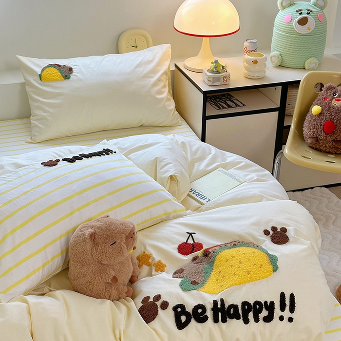 91家纺网 家纺一手货源 找家纺 澳萝拉 2024新款纯棉毛巾绣卡通四件套 坦克巴拉