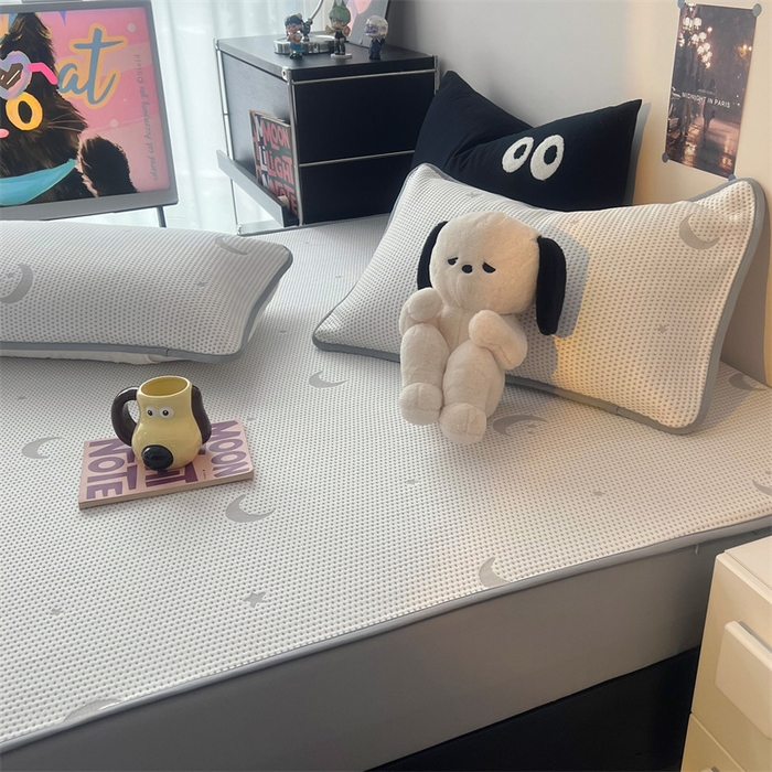 91家纺网 家纺一手货源 找家纺 HL原创 2024新款PE聚乙稀纤维-冰魔豆凉席 星星月亮-灰（平铺款）