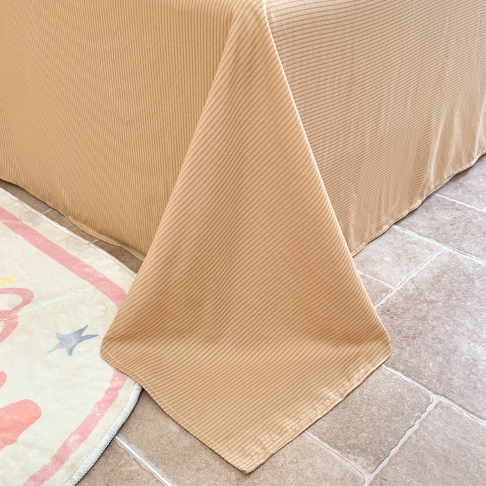 91家纺网 家纺一手货源 找家纺 2024新款泡泡棉小缺角工艺夏被四件套 米拉熊