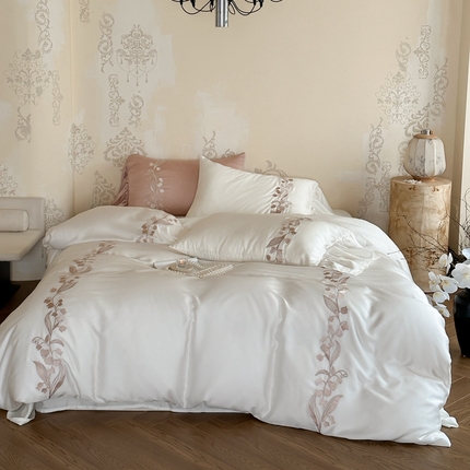 初拾 2024新款60支进口奥地利兰精天丝四件套小法系列 一半铃兰-珠光白