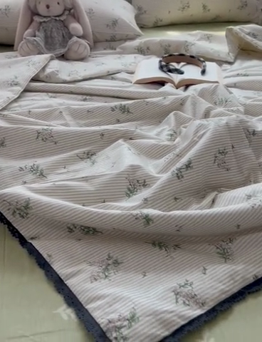 91家纺网 家纺一手货源 找家纺 HL原创 2024新款全棉法式大豆被夏被 XB-栀子花开