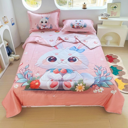 91家纺网 家纺一手货源 找家纺 （总）宝薇 2025新款数码印花卡通大版60支有氧水洗真丝夏被夏被      