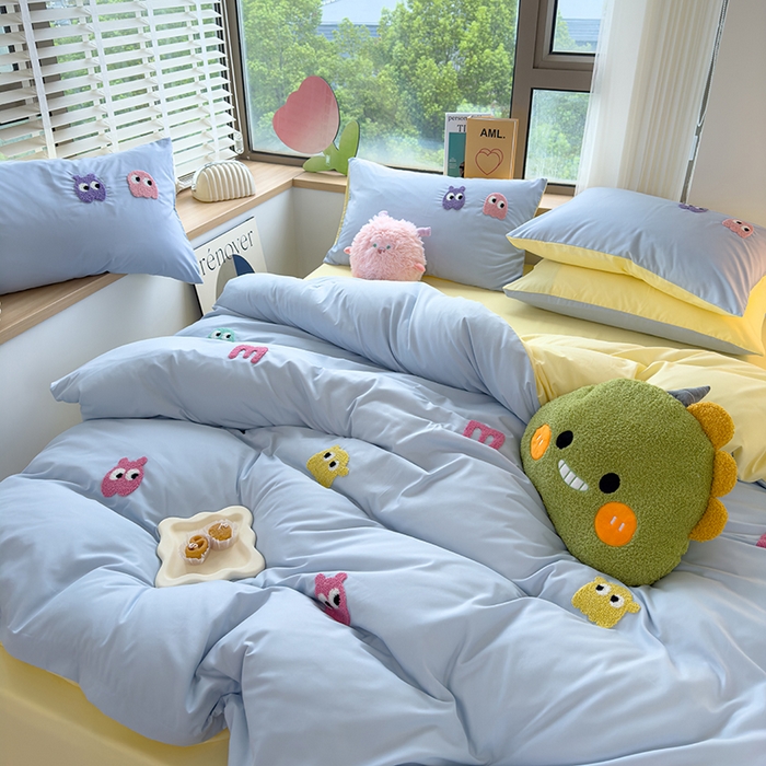 91家纺网 家纺一手货源 找家纺 曼谷 年新款多巴胺毛巾绣四件套柔软磨毛床上用品水洗棉套件 多巴胺-浅蓝奶黄