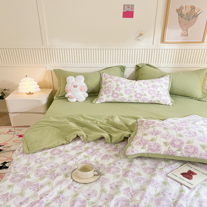 91家纺网 家纺一手货源 找家纺 2024新款泡泡棉小缺角工艺夏被四件套 牵牛花紫