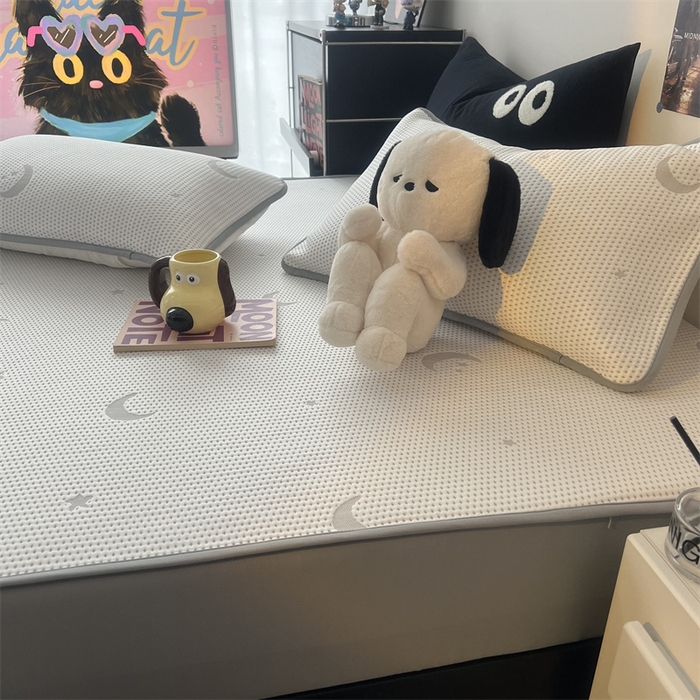 91家纺网 家纺一手货源 找家纺 HL原创 2024新款PE聚乙稀纤维-冰魔豆凉席 星星月亮-灰（平铺款）