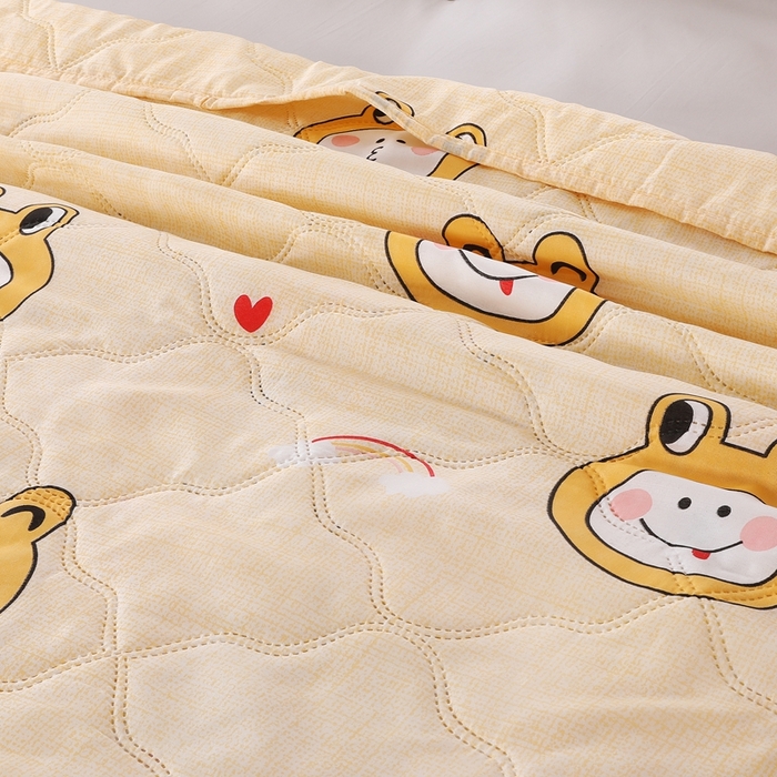 91家纺网 家纺一手货源 找家纺 钻石绒便宜夏被夏凉被空调被超声波压花礼品直播供应链引流爆款 萌蛙