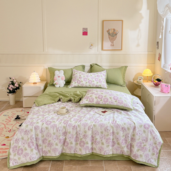 91家纺网 家纺一手货源 找家纺 2024新款泡泡棉小缺角工艺夏被四件套 牵牛花紫