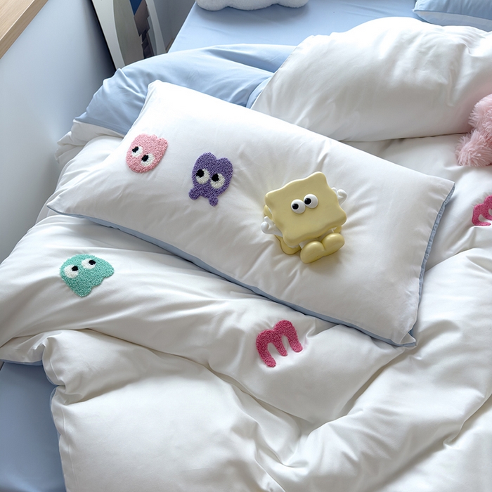 91家纺网 家纺一手货源 找家纺 曼谷 年新款多巴胺毛巾绣四件套柔软磨毛床上用品水洗棉套件 多巴胺-奶白浅蓝